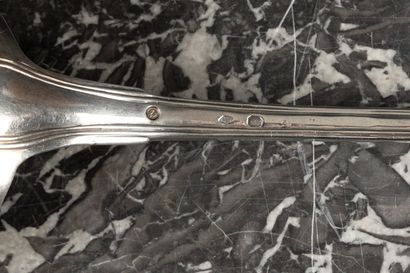 Louche en argent, modèle à filets. Chiffrée...