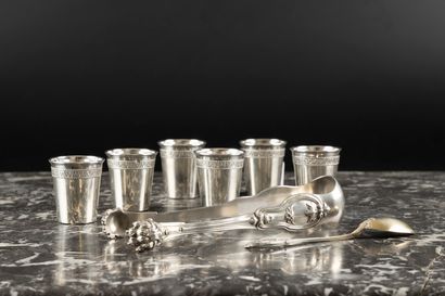 Ensemble en argent:

. Cuiller à oeuf modèle...