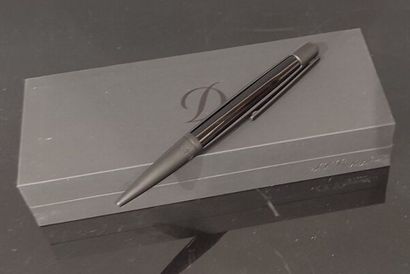 DUPONT. Stylo bille noir, modèle 