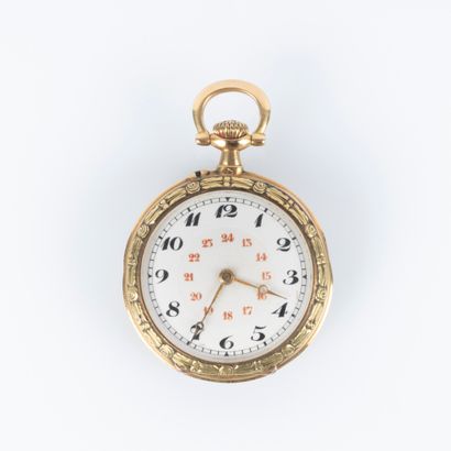 Montre de col en or uni, le cache-poussière...