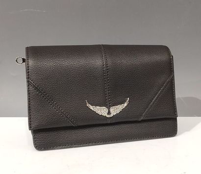 ZADIG ET VOLTAIRE. Sac besace en cuir grainé...
