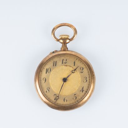 Montre de col en or sertie de petits diamants,...