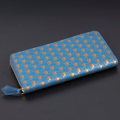 MOYNAT. Portefeuille textile enduit monogrammé...