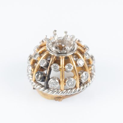 Elément de bague dôme en or de deux tons...