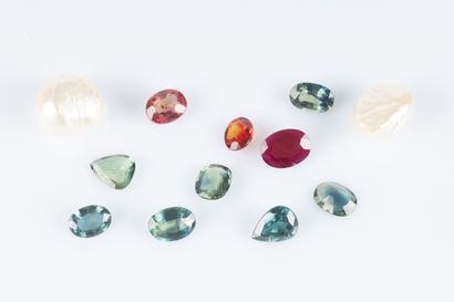 Lot de saphirs de couleurs naturelles et...