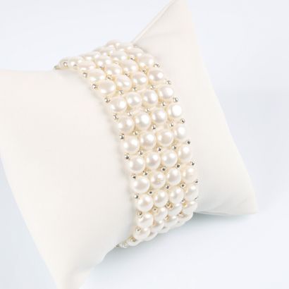 Bracelet 4 rangs en perles de culture naturelles...