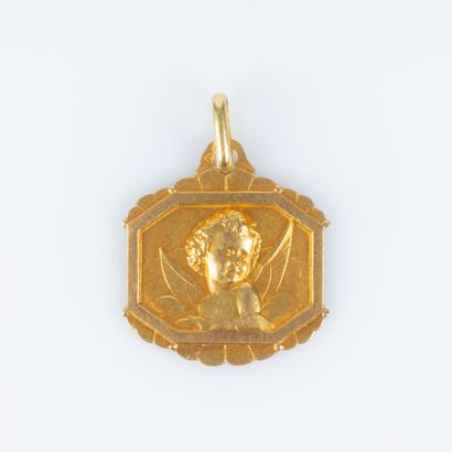 Médaille ange en or gravée Marie-France....