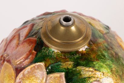 Camille FAURE (1874-1956) Limoges
Ovoid lamp...