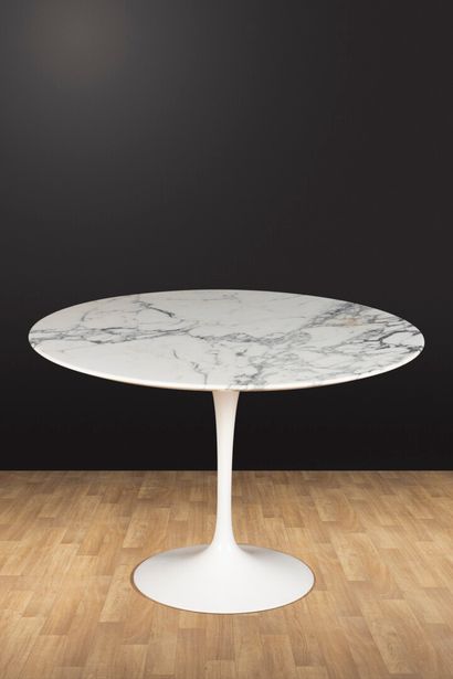 Eero SAARINEN (1910-1961) & KNOLL 
Round...