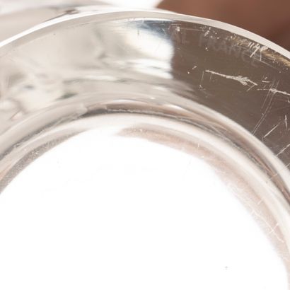 LALIQUE France
Crystal vase with frosted...