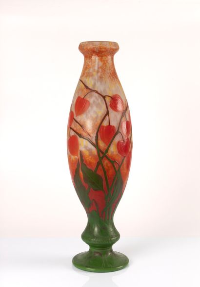 DAUM NANCY. Important vase with swollen body...