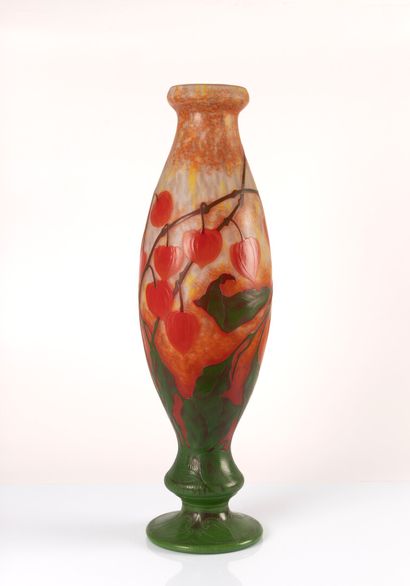 DAUM NANCY. Important vase with swollen body...