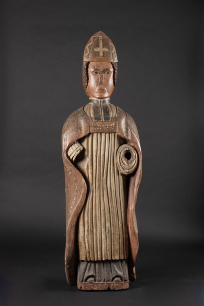 Figure de saint Adrien évêque en bois polychrome
XVIe...