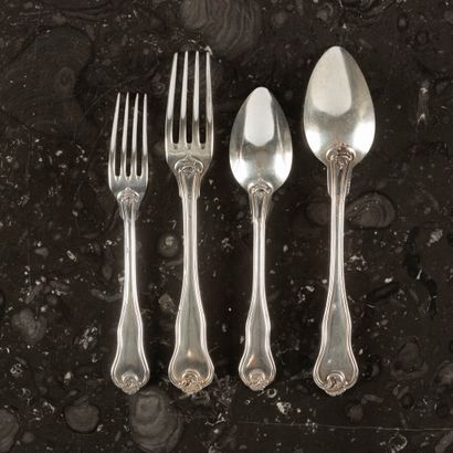 Ensemble de couverts en argent, modèle à...