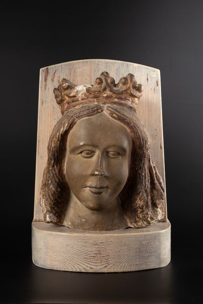 Tête de Vierge ou de Sainte couronnée en...