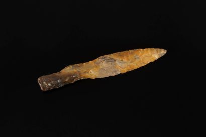 Knife with foliated blade and diamond-shaped...