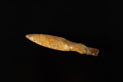 Knife with foliated blade and diamond-shaped...