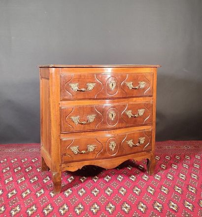 Small arched chest of drawers in molded walnut,...