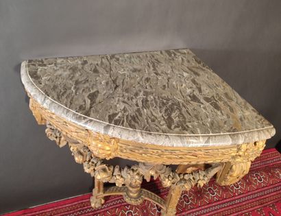 Corner console in wood and gilded stucco...