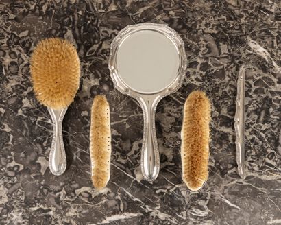Garniture de toilette à montures d'argent:...