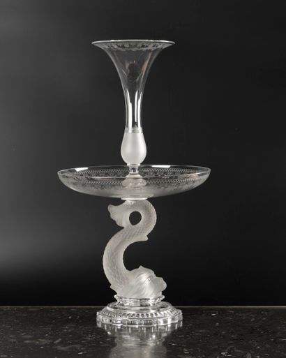 BACCARAT
Importante coupe présentoir en cristal...