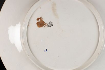 GIEN. Large round earthenware dish, Renaissance...
