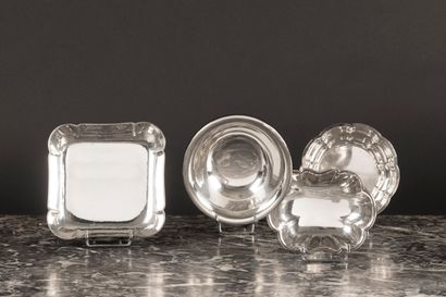 4 coupes en argent étranger: coupe carrée...