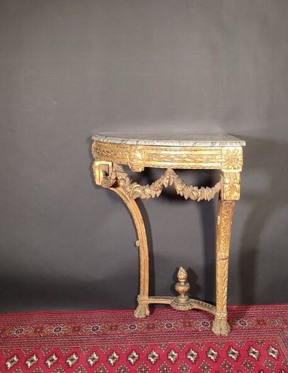 Corner console in wood and gilded stucco...