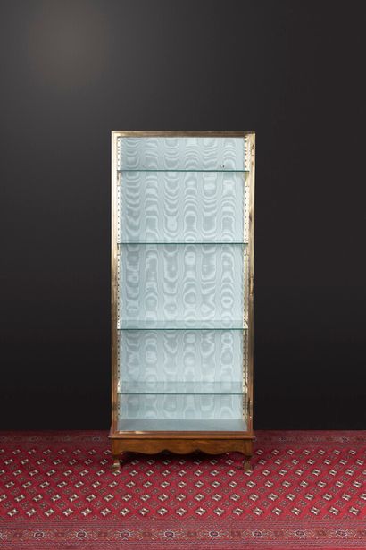 Vitrine rectangulaire en laiton, ouvrant...
