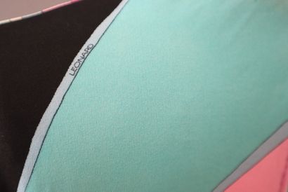 LEONARD. Robes vers 1970. Taille 36/38 (petites...