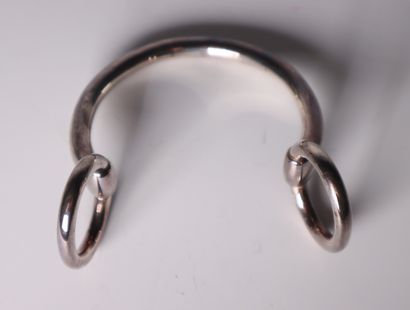 HERMES Paris. Modèle Nausicaa. Bracelet rigide...