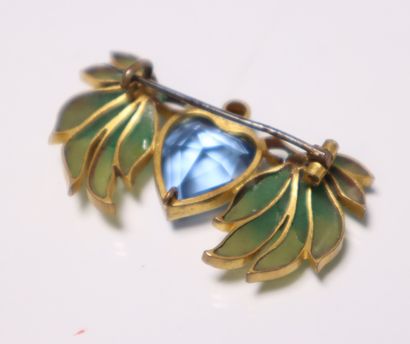 Broche en métal doré de style art déco, attribué...