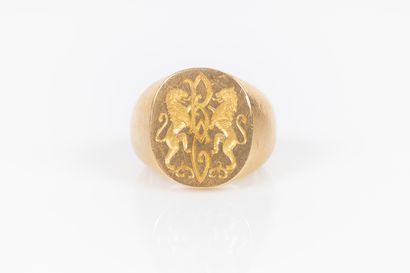 Important signet ring in 18K yellow gold...