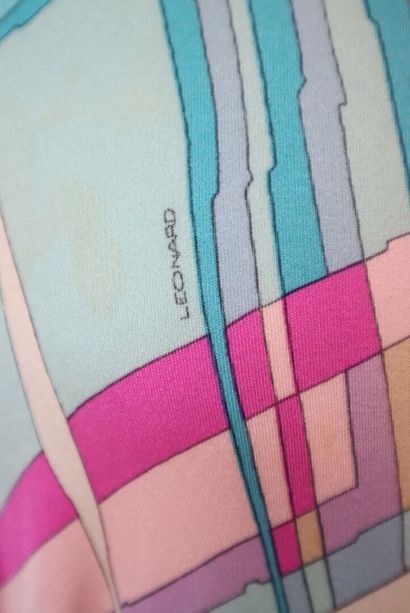 LEONARD. Robes vers 1970. Taille 36/38 (petites...