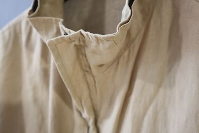 BURBERRY. Veste longue homme en lin. Taille...