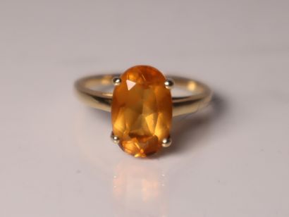 Yellow gold ring with a citrine. TDD 54....