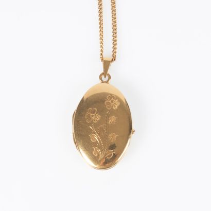 Collier en or jaune 18K 750 millièmes à maille...