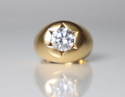 Bague chevalière en or jaune 18K 750 millièmes...