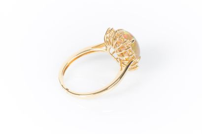 Bague en or jaune 750°/.(18K) 2g95 sertie...