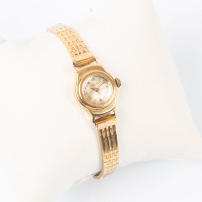 ZENITH. Montre de dame en or jaune, bracelet...