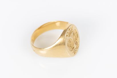 Bague chevalière en or jaune 18K 750 millièmes...