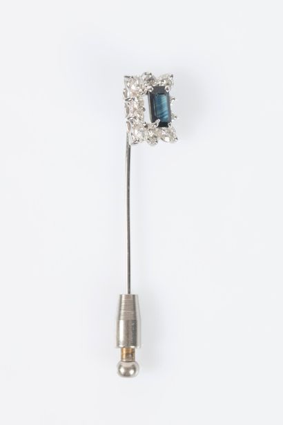 Tie pin or hat pin in 18K white gold 750...