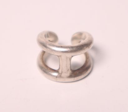 HERMES. Bague en argent modèle 