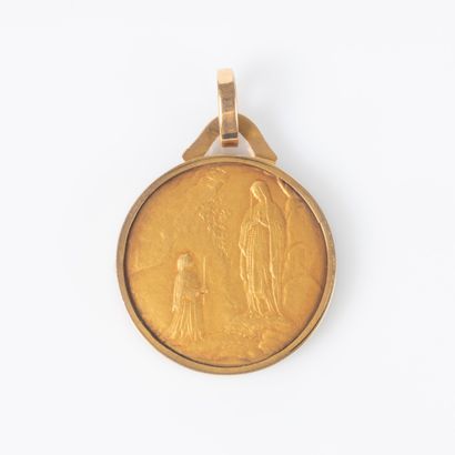 Ravissant pendentif en or jaune 18K 750 millièmes...