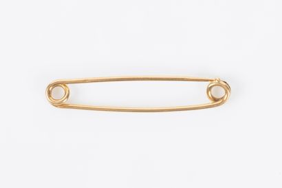Pin to nourrice in yellow gold 18K 750 thousandths.Poinçon...