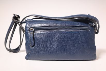KATANA. Sac bandoulière en cuir marine.