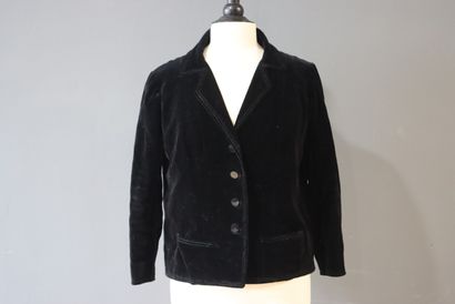 CHANEL. Veste blaser en velours noir et chaîne...