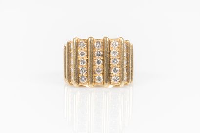 Bague chevalière en or jaune 18K 750 millièmes...