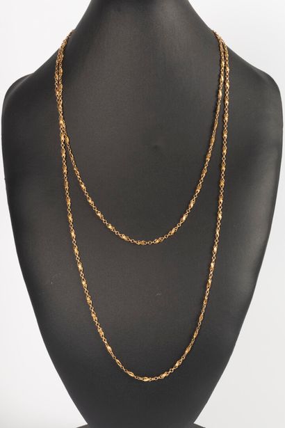 Collier en or jaune 18K 750 millièmes à maille...