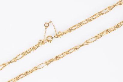 Collier en or jaune 18K 750 millièmes à maille...